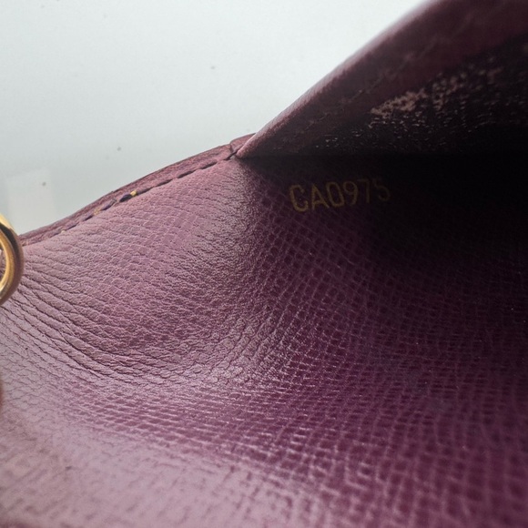 Louis Vuitton Yellow Organizer/Agenda with Gold Accents - Picture 8 of 10